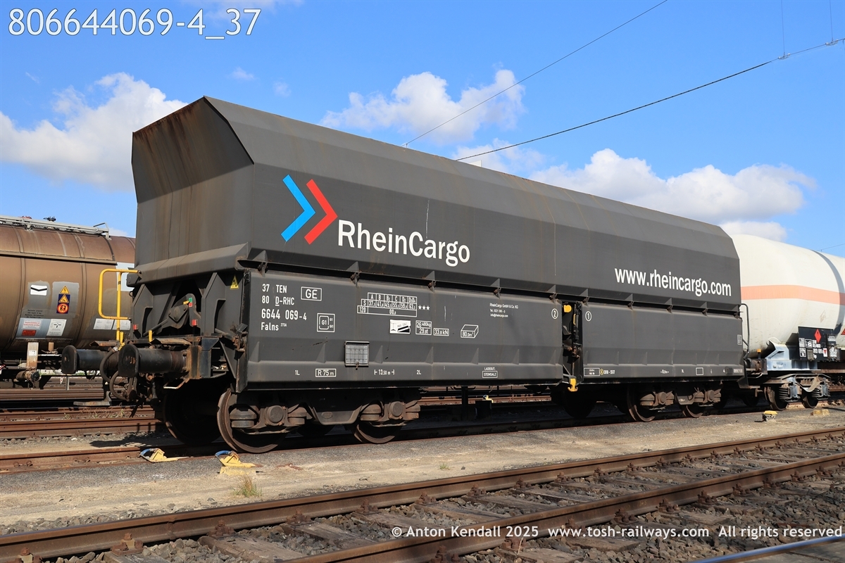 806644069-4_37.JPG